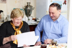 Глава района поздравил с вековым юбилеем Марию Ивановну Харчеву