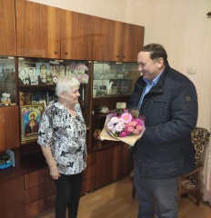Глава района Андрей Сергеичев поздравил с наступающим праздником жителей бывшего блокадного Ленинграда
