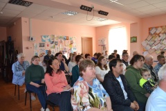 В районе продолжаются открытые встречи с жителями.