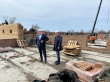 Сегодня Глава района Алексей Комаров посетил строительство центра образования «Лидер». 