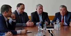 На машиностроительном заводе «Агат» чествовали сразу две трудовые династии - Кузьминых и Глуховых