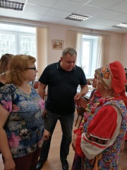 Глава района встретился с хоровым коллективом «Родники»