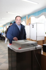 Сегодня Глава района вместе с сыном проголосовали за Президента России. 