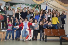 БУСЫ ПОВЕСИЛИ, ВСТАЛИ В ХОРОВОД