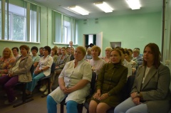 В преддверии праздника Дня медицинского работника, который ежегодно отмечается каждое третье воскресенье июня, Глава района лично поздравил представителей этой профессии.