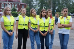 Госавтоинспекторы напомнили о важности светоотражающих элементов и необходимости их обязательного ношения в темное время суток и в условиях недостаточной видимости 