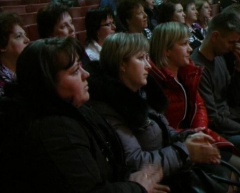 Свой профессиональный праздник отметили работники сразу четырех отраслей: торговли, общественного питания, бытового обслуживания населения и жилищно-коммунального хозяйства. 