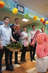 Море  цветов и детской  любви.